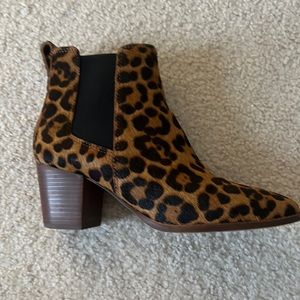 Madewell calf hair leopard booties size 8 - barely worn